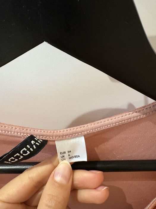 sukienka welurowa rozmiar 34