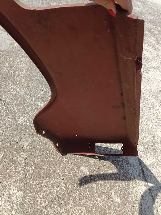 Duży fiat kombi błotnik prawy tył