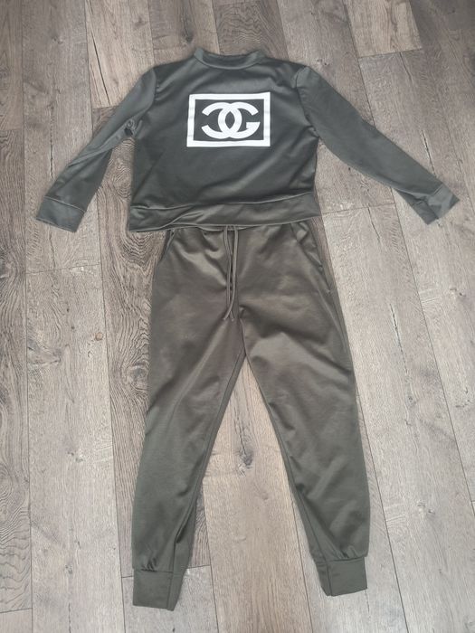 Костюм жіночий розмір с-м