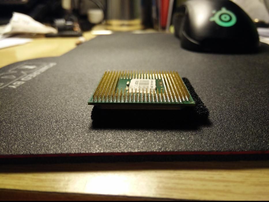 [S] Intel Celeron 2,4 GHz s478 SL6VU