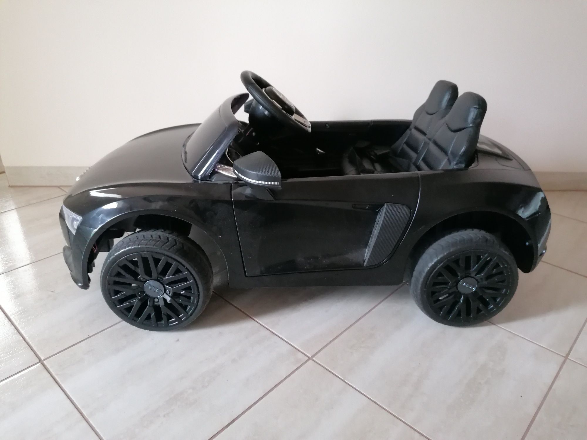 Auto elektryczne Audi R8 Spyder