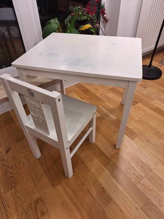 Krzesełko i stolik dziecięcy drewniany