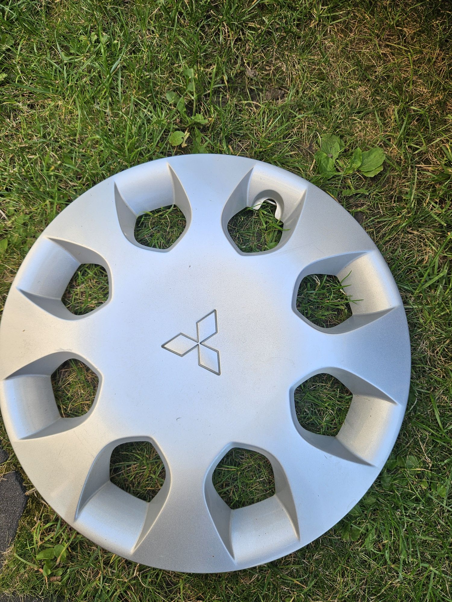 4xfelgi r15 + kołpaki orginalne Colt 6 mitsubishi, Smart Forfour