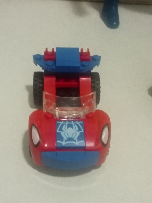 Homem Aranha 29cm e carro da Lego
