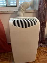 Ar Condicionado Portátil Ufesa Faz Frio , Desumidificador , Ventilador