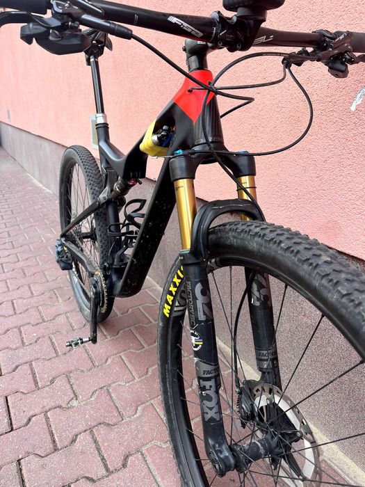 Orbea Oiz / Full AXS / FSA PowerBox Carbon