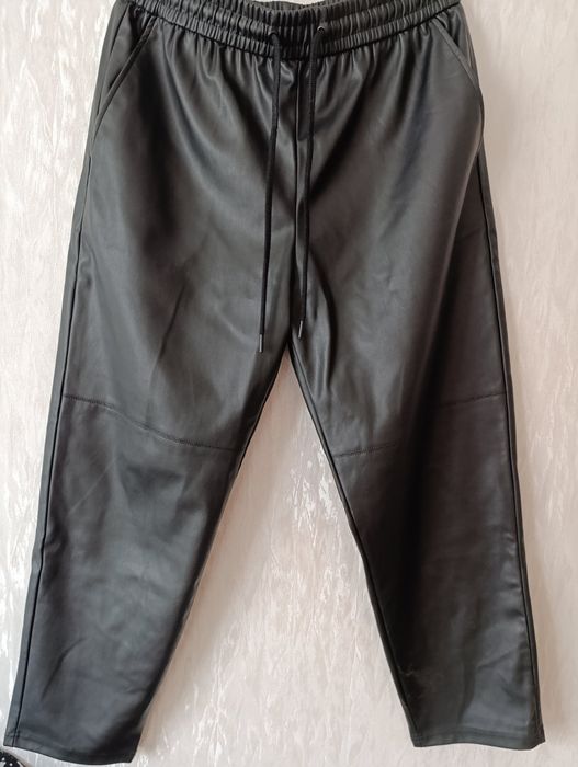 Брюкі з екошкіри