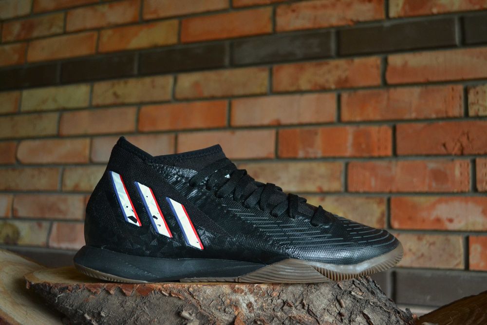 Футзалки Adidas Predator Оригінал Розмір  44