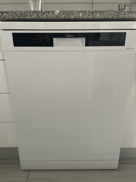 Maquina loiça midea