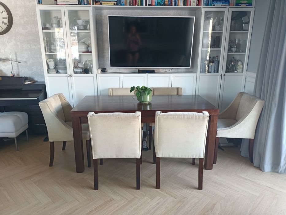 Sprzedam stół i krzesła