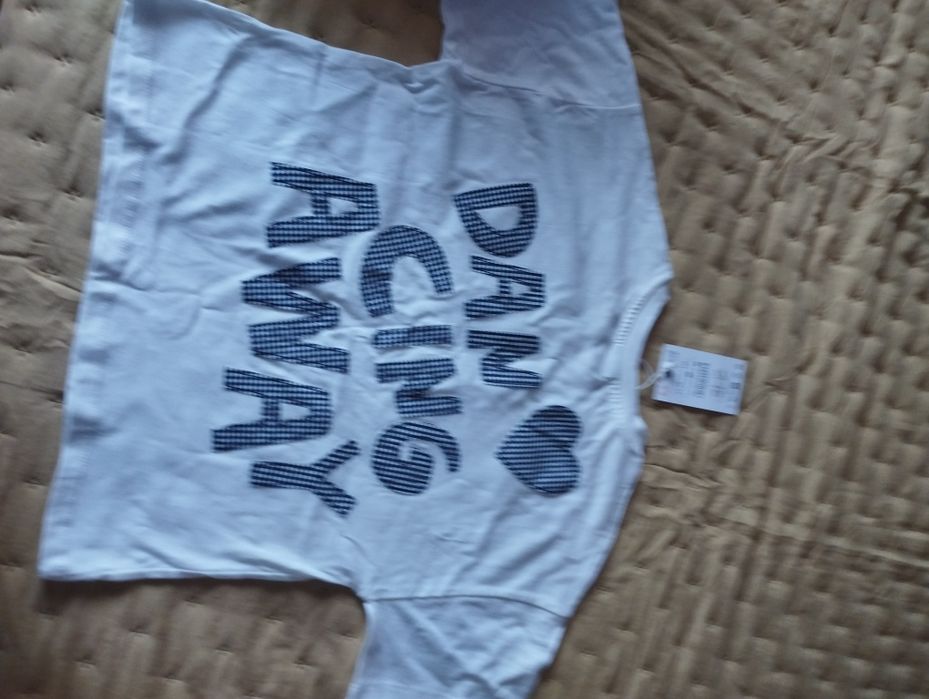 Blusa/ T-shirt 11-12 anos zara