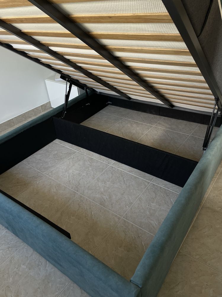 Vendo cama com estrado elevatorio