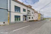 Concelho De Mafra .Moradia Térrea .  Logradouro De 20M2. A 20 Minutos