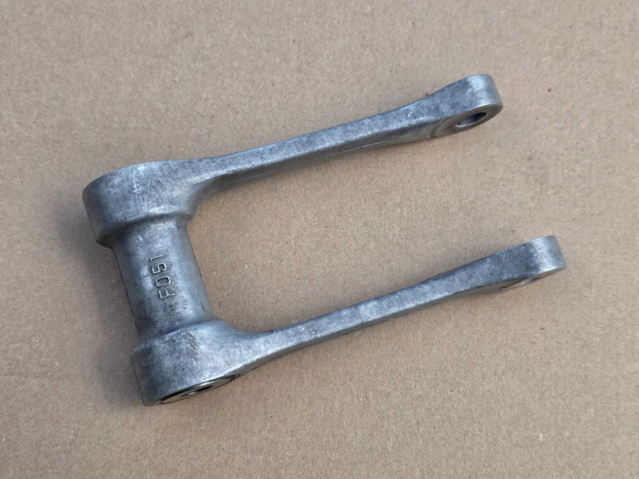 Łącznik kiwak przegub linkage Honda CRF 250 / 450 rok 02-08