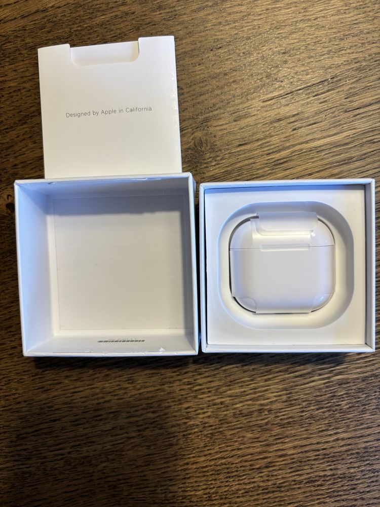 Airpods 4 como novos