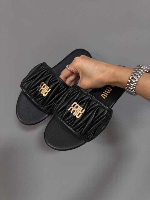 Жіночі Шльопанці MIU MIU MATELASSÉ NAPPA 3 кольори (36-41)