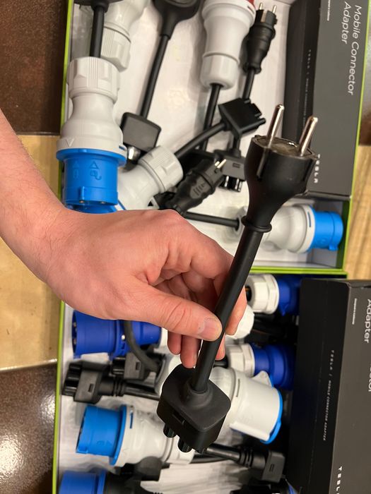 Перехідник хвіст адптер Tesla 32а силова вилка (shuko)