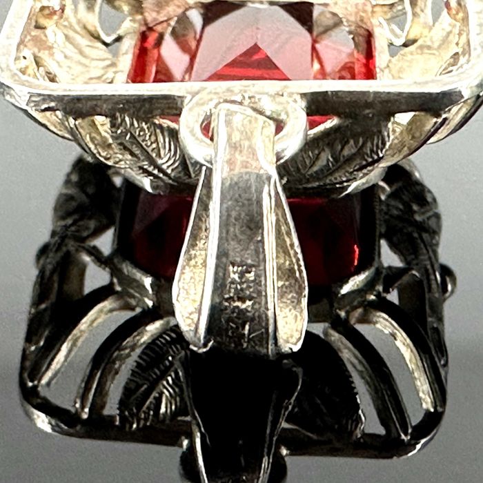 Srebro - Srebrna przywieszka secesyjna z ok. 1900 roku - próba 835