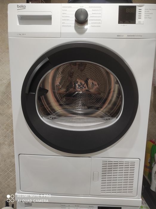Jak Nowa .Polecam suszarka do ubrań Beko