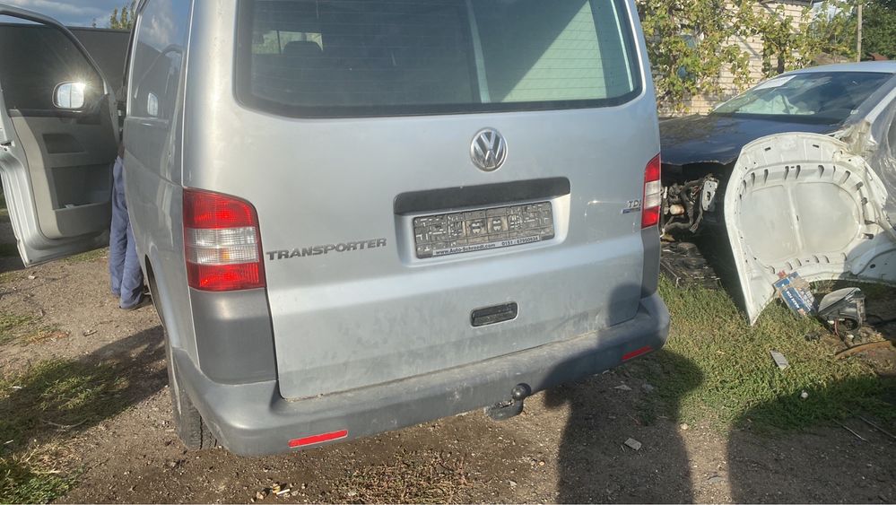 Разборка VW T5 2.0 TDI 2011