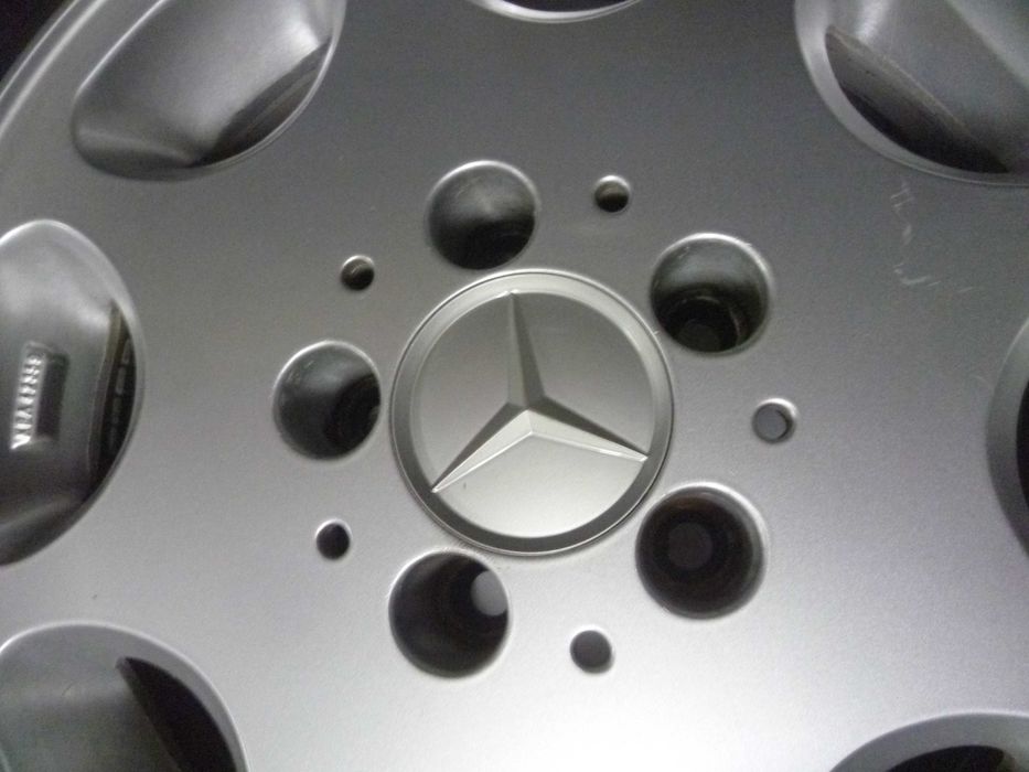 4 Jantes R 15 para Mercedes Benz em alumìnio, muito bom estado