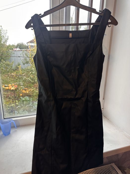 Женская кожаная куртка BEBE