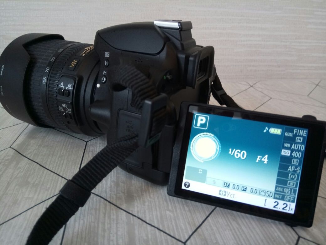 фотоапарат Nikon d5100 з обʼєктивом Nikkor 18-105mm/3.5-5.6