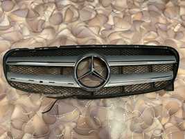 Решетка радиатора решітка Мерседес Mercedes GLA X156 решотка Оригинал