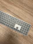 Клавіатура Microsoft Surface Bluetooth з відбитком пальця