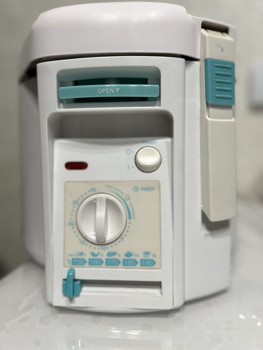 Фритюрница Scarlett