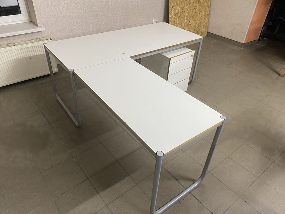 Офісний стіл + тумба
