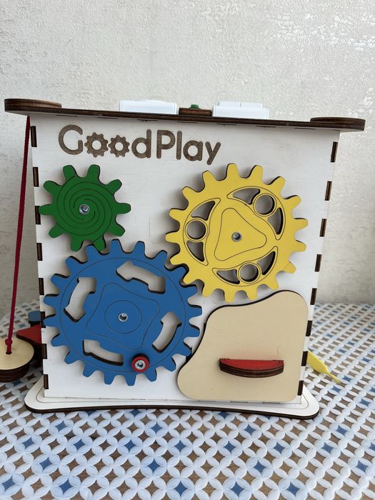 Бізі куб дитячий