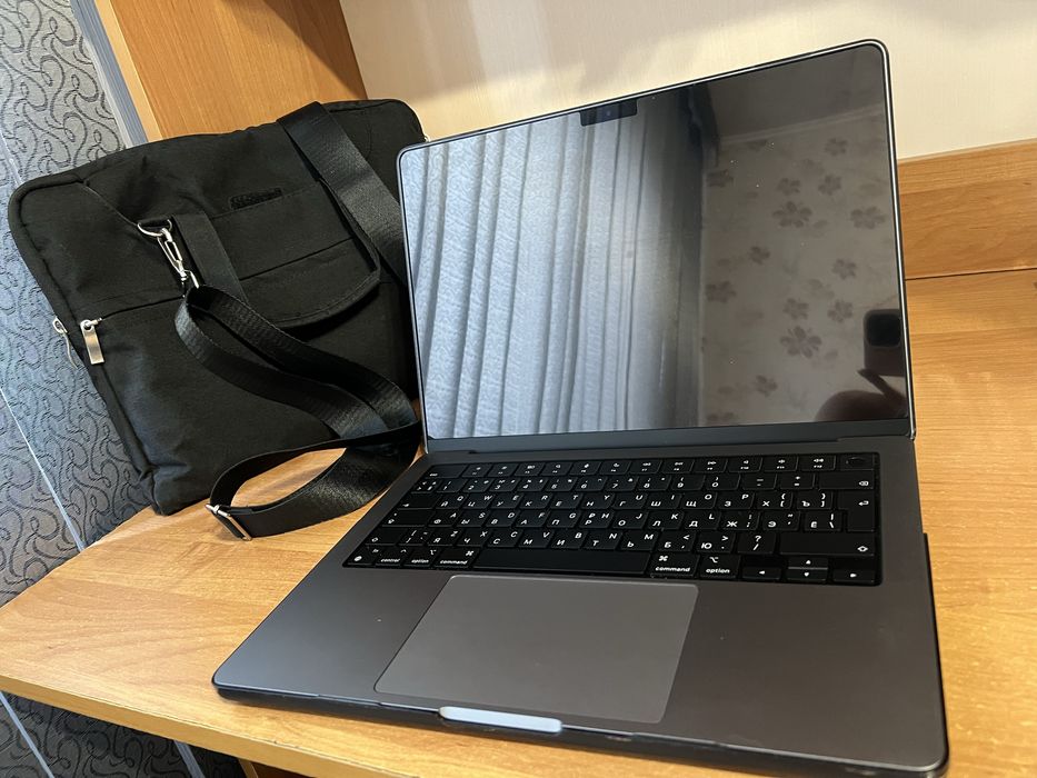 MacBook Pro 14 M1 512GB