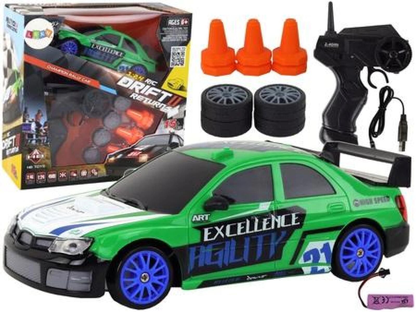 Autko sportowe R/C 1:24 wymienne koła zielone pudełko,245x245 mm
