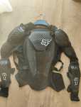 Zbroja buzzer FOX TITAN XL