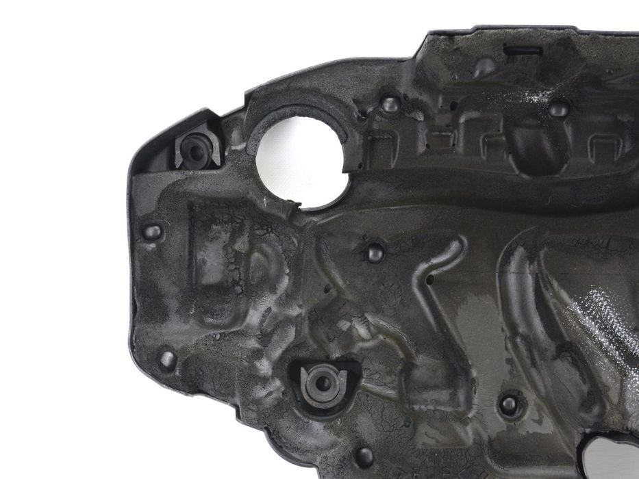 Кришка двигуна верхня VOLVO XC60 2008-2013 30777775