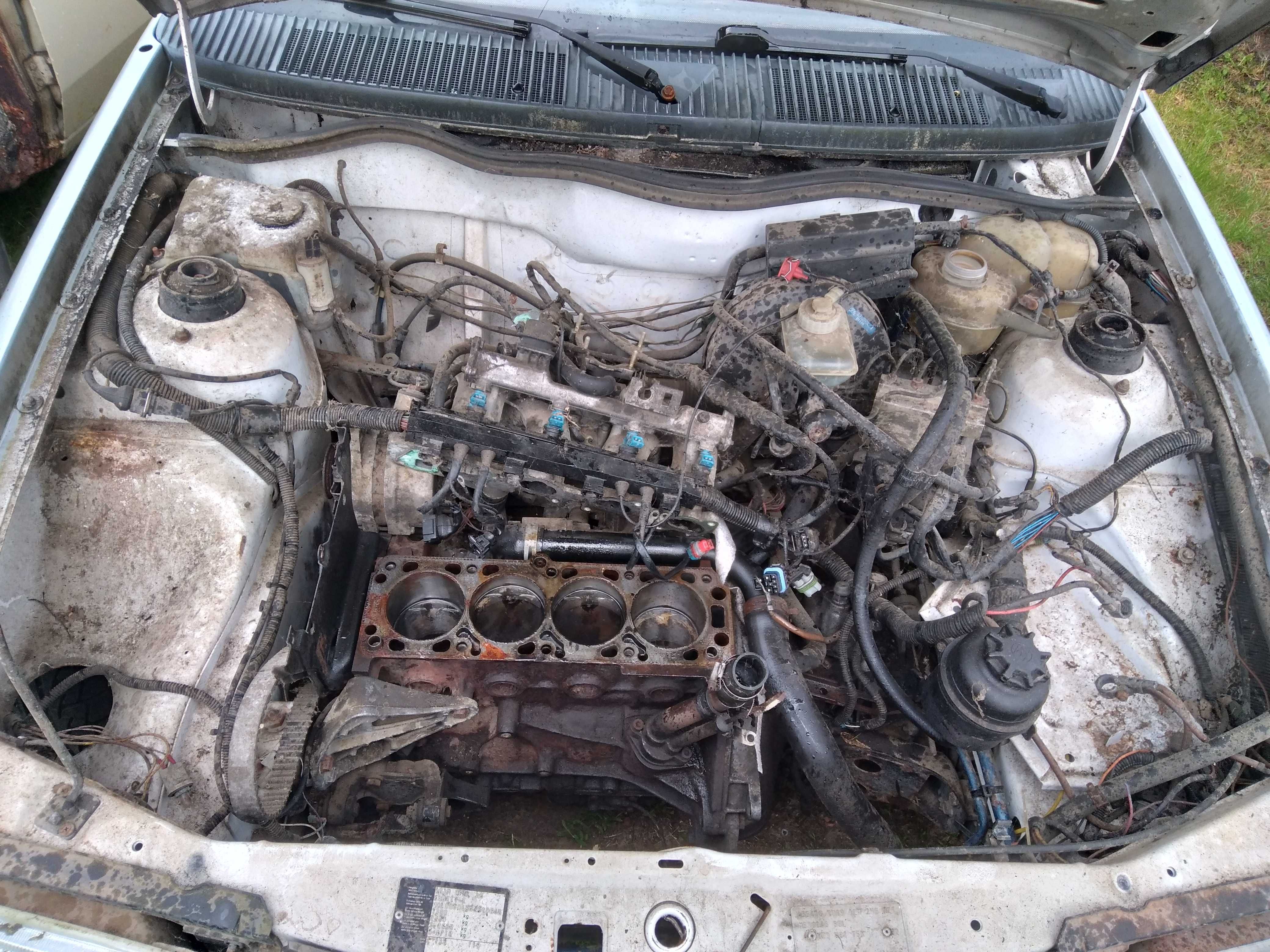 Opel Kadett GT GSI E 2.0 16v c20xe zderzak części