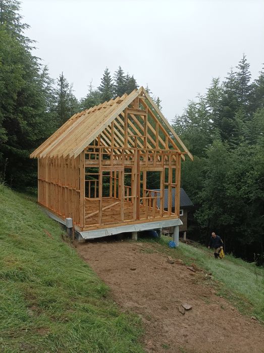 Konstrukcja Szkieletowa C24 Domku Letniskowego Całorocznego 35m2 + 35m
