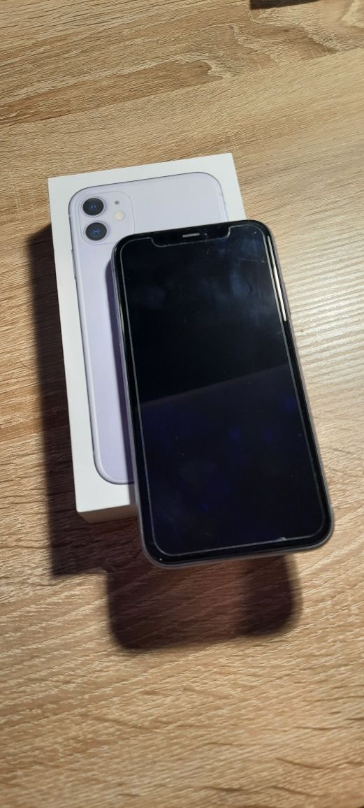 Iphone 11  64 gb fioletowy sprawny bez uszkodzeń