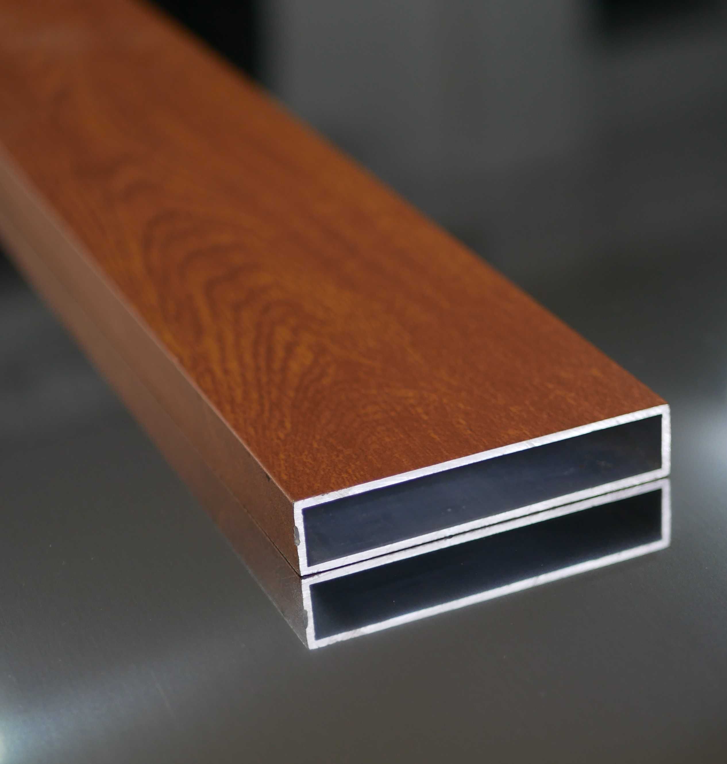 Profil aluminiowy 100x20 w wykończeniu drewnopodobnym - złoty dąb.