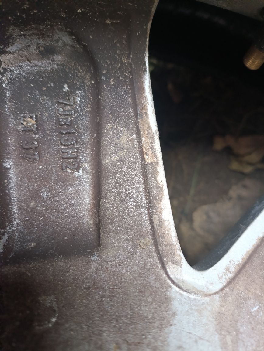 VW Felgi 7Jx18H2 ET37 4sztuki