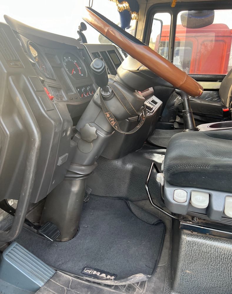 SHACMAN F3000 на полном ходу