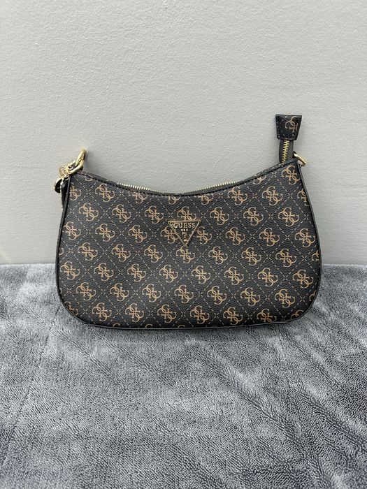 Bolsa guess castanha