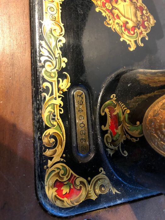 Maszyna do szycia stolik SINGER zabytek antyk z Włoch