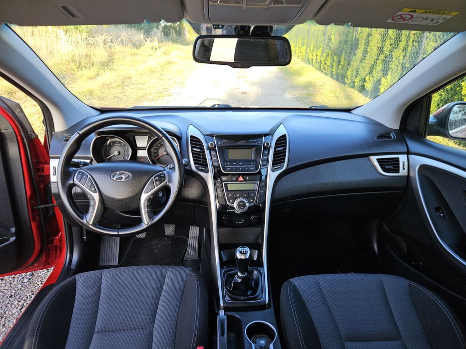 Hyundai i30 2015r  1.6 benzyna