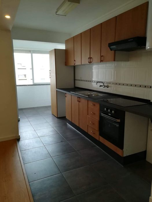 Apartamento T2 em Linda a Velha