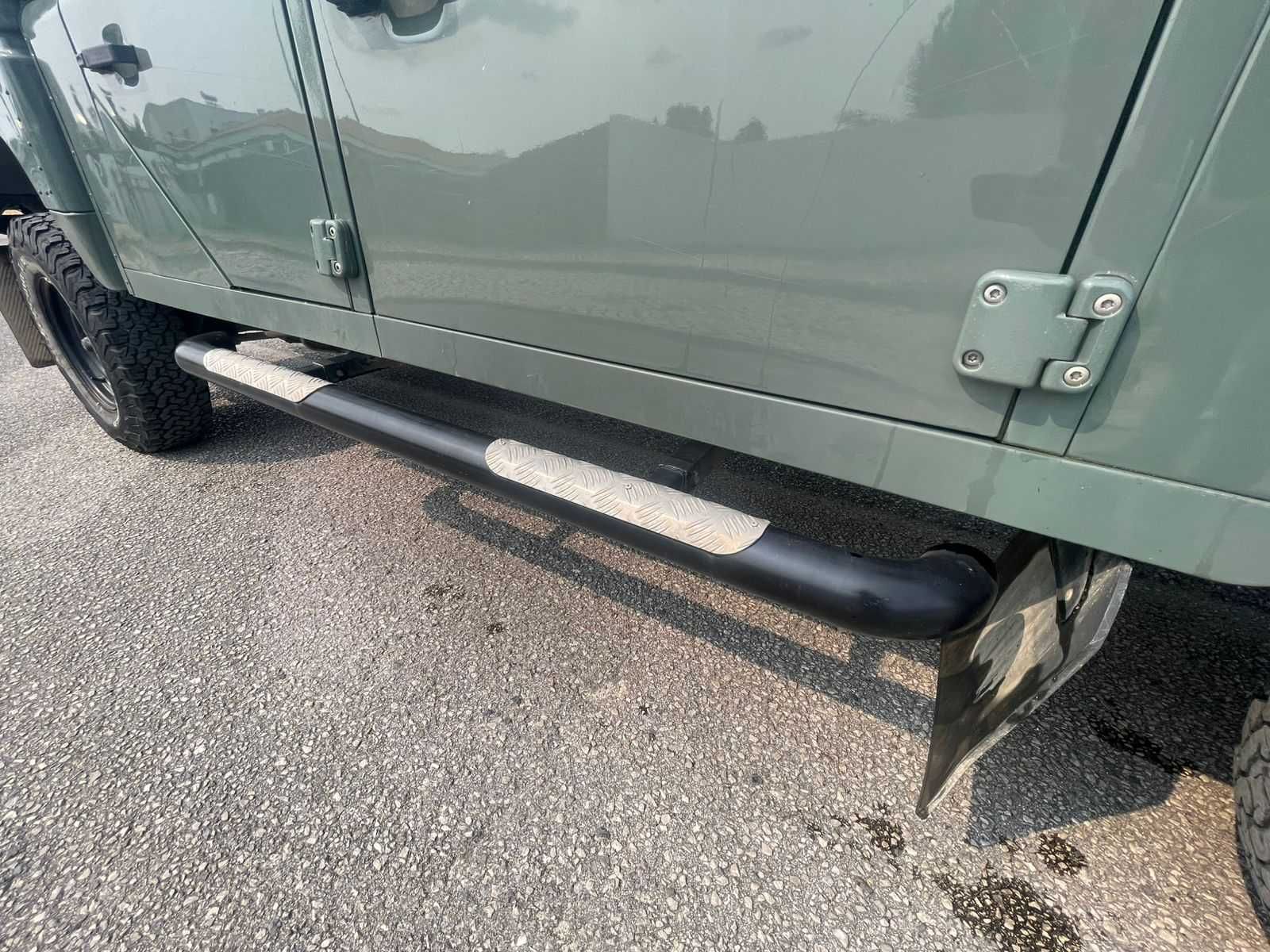 Land Rover Defender 130
