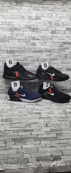 Sprzedam buty meskie sportowe NIKE AIR MAX 90 rozmiary 44,45