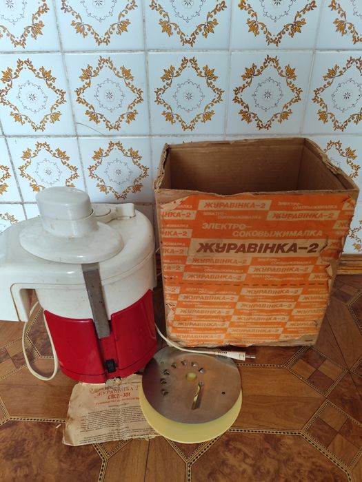 Мясорубка Соковижималка. Миксер.