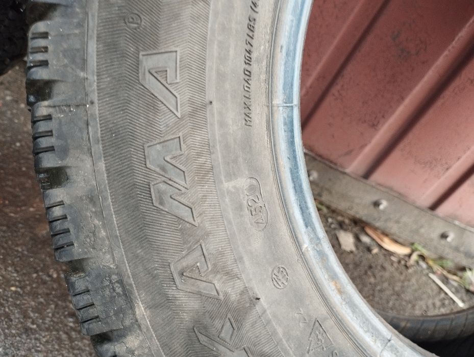 Комплект зимних шин 175/70 R-13